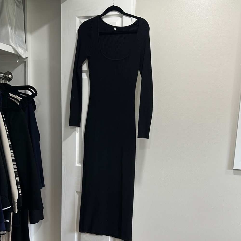 Black Long Sleeve Sheath Dress for Night Out
